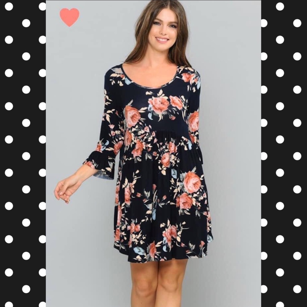 FLORAL DRESS BRAND NEW NEVER WORN NOR TRIED ON 🤍